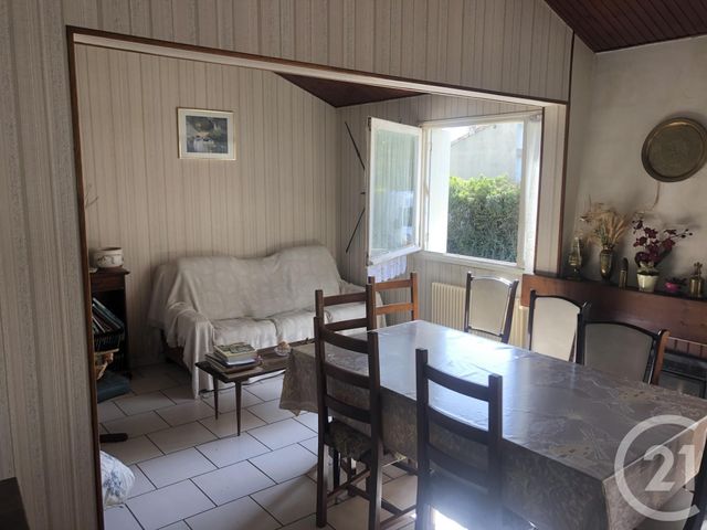 Afficher la photo en grand maison à vendre - 5 pièces - 86.0 m2 - ST CESAIRE - 17 - POITOU-CHARENTES - Century 21 Agence De L'Europe