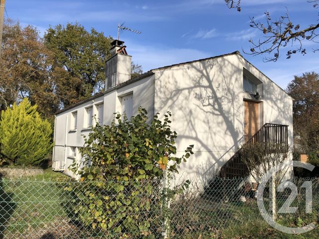Afficher la photo en grand maison à vendre - 5 pièces - 86.0 m2 - ST CESAIRE - 17 - POITOU-CHARENTES - Century 21 Agence De L'Europe