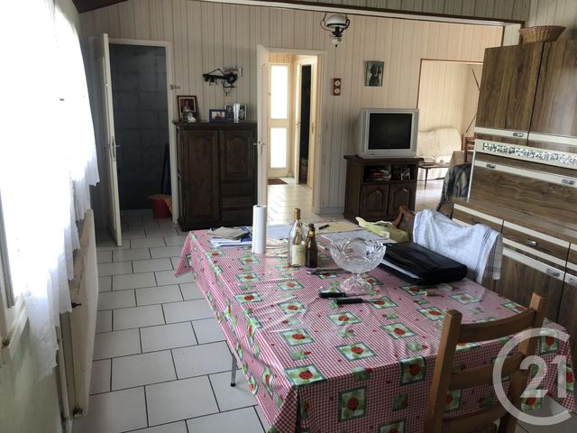 Afficher la photo en grand maison à vendre - 5 pièces - 86.0 m2 - ST CESAIRE - 17 - POITOU-CHARENTES - Century 21 Agence De L'Europe