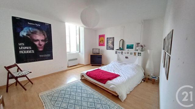 Appartement F2 à louer - 2 pièces - 56.0 m2 - SAINTES - 17 - POITOU-CHARENTES - Century 21 Agence De L'Europe Appartement F2 à louer - 2 pièces - 56.0 m2 - SAINTES - 17 - POITOU-CHARENTES - Century 21 Agence De L'Europe