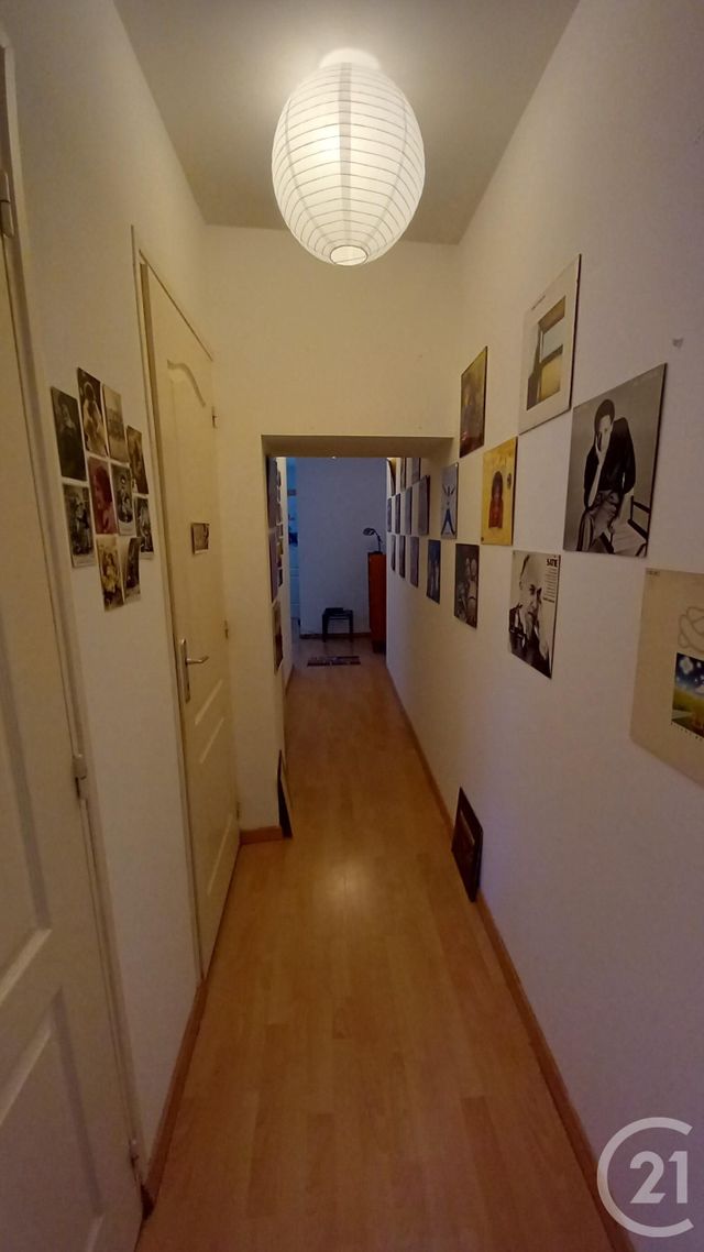 Appartement F2 à louer - 2 pièces - 56.0 m2 - SAINTES - 17 - POITOU-CHARENTES - Century 21 Agence De L'Europe Appartement F2 à louer - 2 pièces - 56.0 m2 - SAINTES - 17 - POITOU-CHARENTES - Century 21 Agence De L'Europe