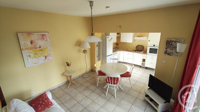 maison à vendre - 4 pièces - 90.0 m2 - SAINTES - 17 - POITOU-CHARENTES - Century 21 Agence De L'Europe