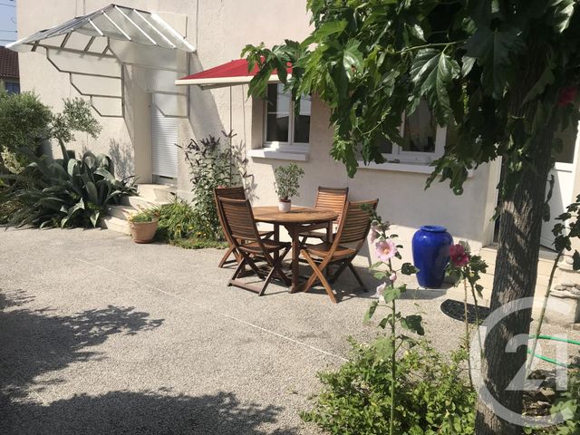 maison à vendre - 4 pièces - 90.0 m2 - SAINTES - 17 - POITOU-CHARENTES - Century 21 Agence De L'Europe