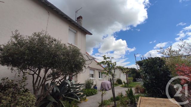 maison à vendre - 4 pièces - 90.0 m2 - SAINTES - 17 - POITOU-CHARENTES - Century 21 Agence De L'Europe