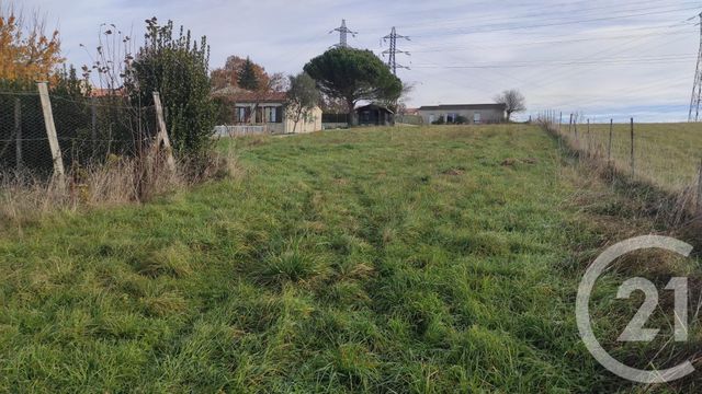 terrain à vendre - 868.0 m2 - SAINTES - 17 - POITOU-CHARENTES - Century 21 Agence De L'Europe terrain à vendre - 868.0 m2 - SAINTES - 17 - POITOU-CHARENTES - Century 21 Agence De L'Europe