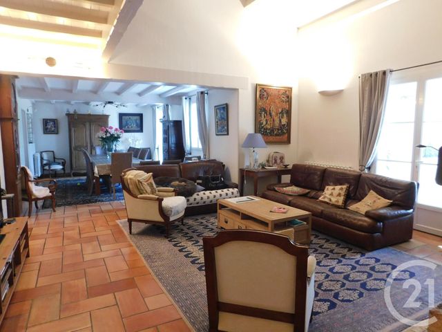 maison à vendre - 7 pièces - 224.38 m2 - ST VAIZE - 17 - POITOU-CHARENTES - Century 21 Agence De L'Europe maison à vendre - 7 pièces - 224.38 m2 - ST VAIZE - 17 - POITOU-CHARENTES - Century 21 Agence De L'Europe