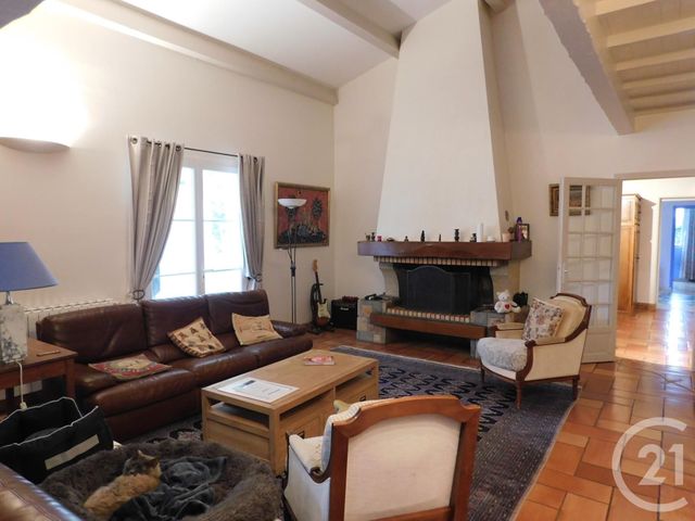 maison à vendre - 7 pièces - 224.38 m2 - ST VAIZE - 17 - POITOU-CHARENTES - Century 21 Agence De L'Europe maison à vendre - 7 pièces - 224.38 m2 - ST VAIZE - 17 - POITOU-CHARENTES - Century 21 Agence De L'Europe
