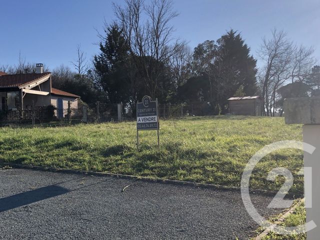 terrain à vendre - 846.0 m2 - ST VAIZE - 17 - POITOU-CHARENTES - Century 21 Agence De L'Europe