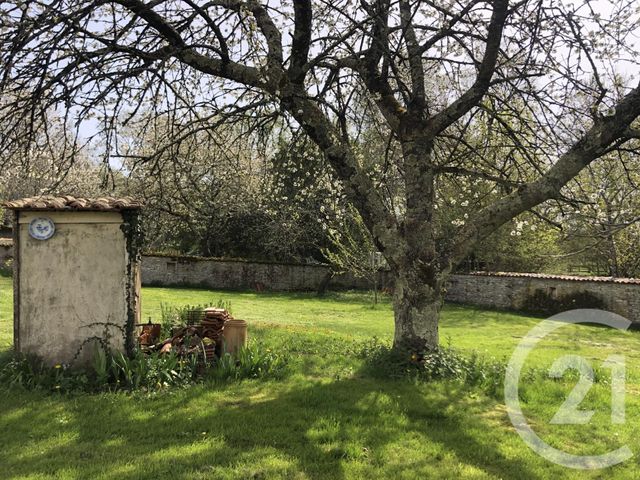 Afficher la photo en grand maison à vendre - 5 pièces - 111.0 m2 - ASNIERES LA GIRAUD - 17 - POITOU-CHARENTES - Century 21 Agence De L'Europe