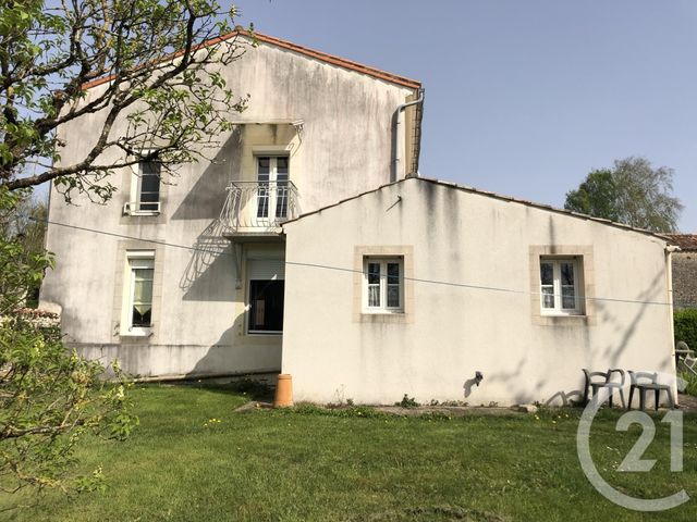 Afficher la photo en grand maison à vendre - 5 pièces - 111.0 m2 - ASNIERES LA GIRAUD - 17 - POITOU-CHARENTES - Century 21 Agence De L'Europe