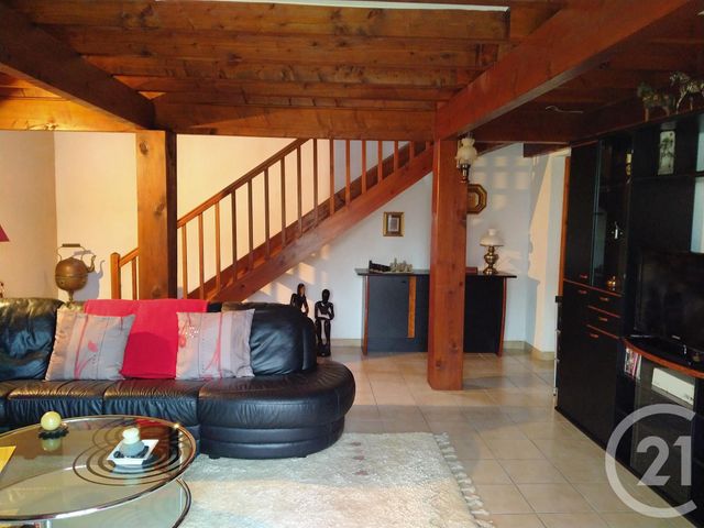 Afficher la photo en grand maison à vendre - 5 pièces - 120.6 m2 - SAINTES - 17 - POITOU-CHARENTES - Century 21 Agence De L'Europe
