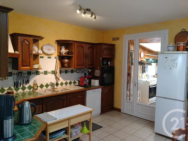 maison à vendre - 4 pièces - 145.29 m2 - BUSSAC SUR CHARENTE - 17 - POITOU-CHARENTES - Century 21 Agence De L'Europe maison à vendre - 4 pièces - 145.29 m2 - BUSSAC SUR CHARENTE - 17 - POITOU-CHARENTES - Century 21 Agence De L'Europe