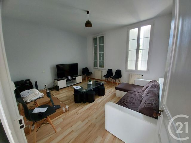 Afficher la photo en grand maison à vendre - 3 pièces - 64.0 m2 - SAINTES - 17 - POITOU-CHARENTES - Century 21 Agence De L'Europe