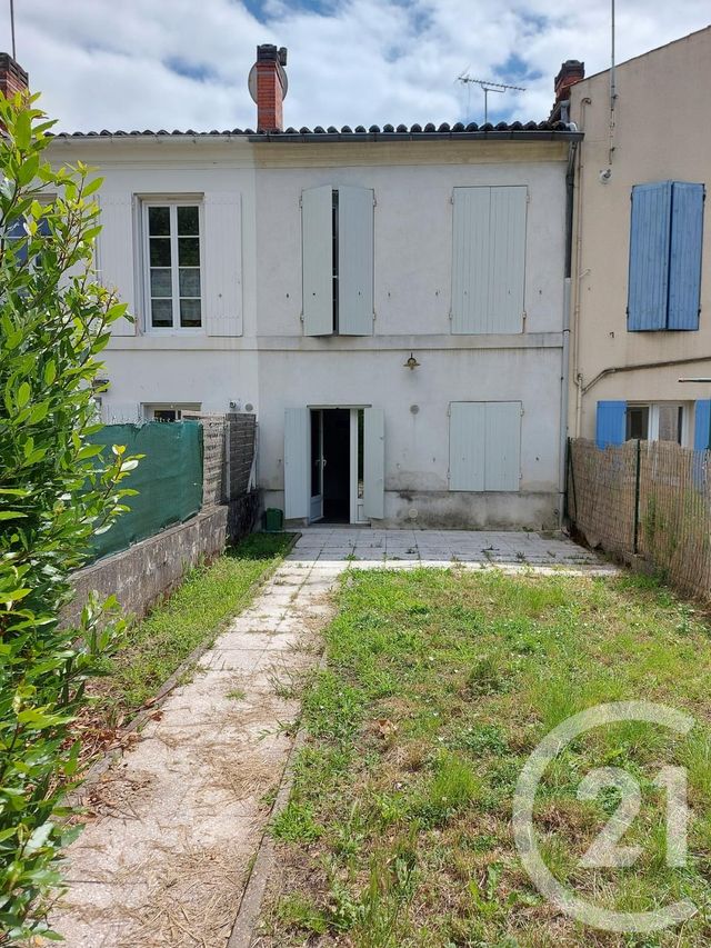 Afficher la photo en grand maison à vendre - 3 pièces - 64.0 m2 - SAINTES - 17 - POITOU-CHARENTES - Century 21 Agence De L'Europe