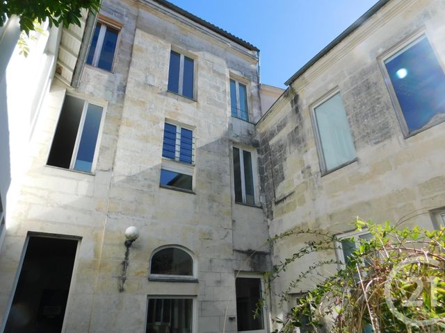 Afficher la photo en grand Appartement F3 à vendre - 4 pièces - 58.0 m2 - SAINTES - 17 - POITOU-CHARENTES - Century 21 Agence De L'Europe