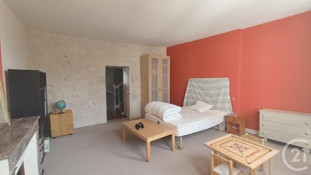 Appartement F5 à vendre - 6 pièces - 157.0 m2 - SAINTES - 17 - POITOU-CHARENTES - Century 21 Agence De L'Europe