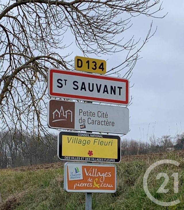 maison - ST SAUVANT - 17