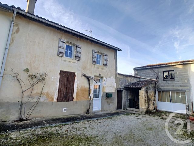 maison à vendre - 4 pièces - 93.0 m2 - ST SAUVANT - 17 - POITOU-CHARENTES - Century 21 Agence De L'Europe