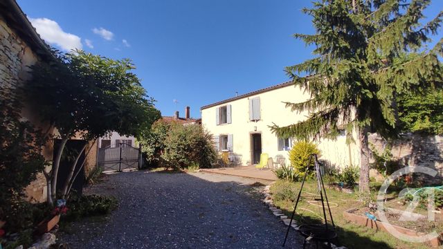 - ST HILAIRE DE VILLEFRANCHE - 