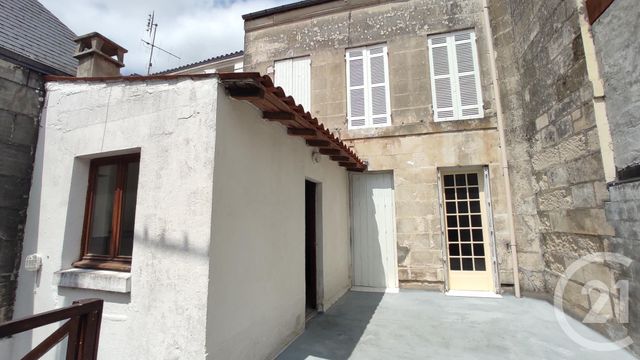 maison à vendre - 4 pièces - 111.6 m2 - SAINTES - 17 - POITOU-CHARENTES - Century 21 Agence De L'Europe