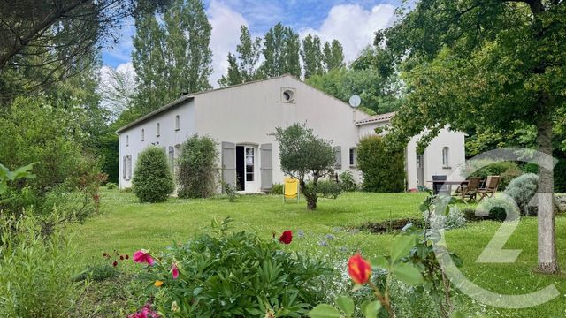 maison à vendre - 7 pièces - 176.85 m2 - ST ANDRE DE LIDON - 17 - POITOU-CHARENTES - Century 21 Agence De L'Europe