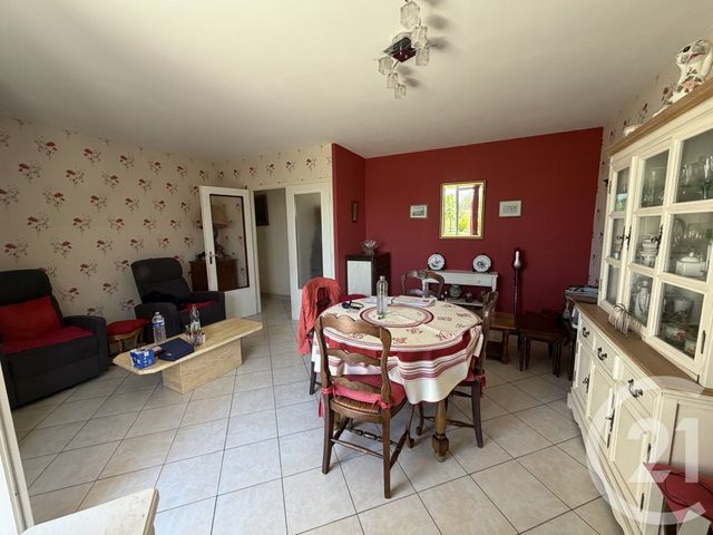 maison à vendre - 5 pièces - 81.5 m2 - SAINTES - 17 - POITOU-CHARENTES - Century 21 Agence De L'Europe