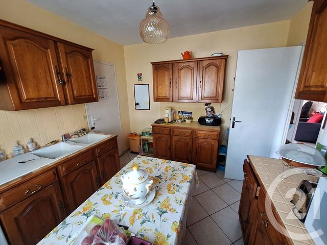 maison à vendre - 5 pièces - 81.5 m2 - SAINTES - 17 - POITOU-CHARENTES - Century 21 Agence De L'Europe