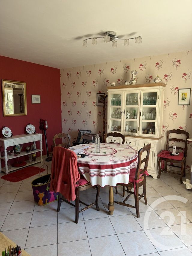 maison à vendre - 5 pièces - 81.5 m2 - SAINTES - 17 - POITOU-CHARENTES - Century 21 Agence De L'Europe