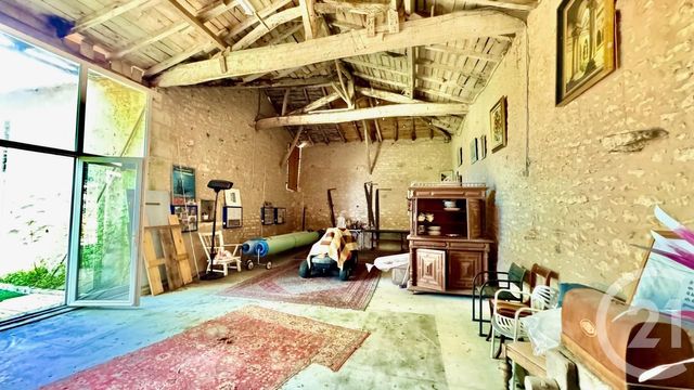 Afficher la photo en grand maison à vendre - 10 pièces - 253.87 m2 - CHERAC - 17 - POITOU-CHARENTES - Century 21 Agence De L'Europe