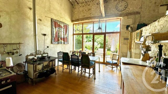 Afficher la photo en grand maison à vendre - 10 pièces - 253.87 m2 - CHERAC - 17 - POITOU-CHARENTES - Century 21 Agence De L'Europe