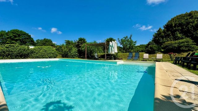 Afficher la photo en grand maison à vendre - 10 pièces - 253.87 m2 - CHERAC - 17 - POITOU-CHARENTES - Century 21 Agence De L'Europe