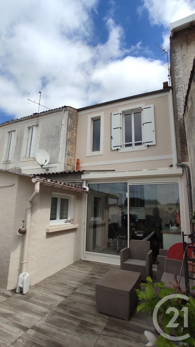 maison à vendre - 4 pièces - 80.0 m2 - SAINTES - 17 - POITOU-CHARENTES - Century 21 Agence De L'Europe