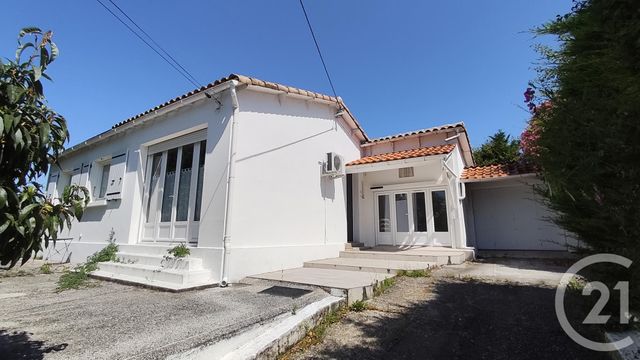 maison à vendre - 5 pièces - 80.7 m2 - SAINTES - 17 - POITOU-CHARENTES - Century 21 Agence De L'Europe