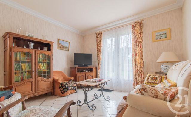 maison à vendre - 5 pièces - 117.52 m2 - SAINTES - 17 - POITOU-CHARENTES - Century 21 Agence De L'Europe