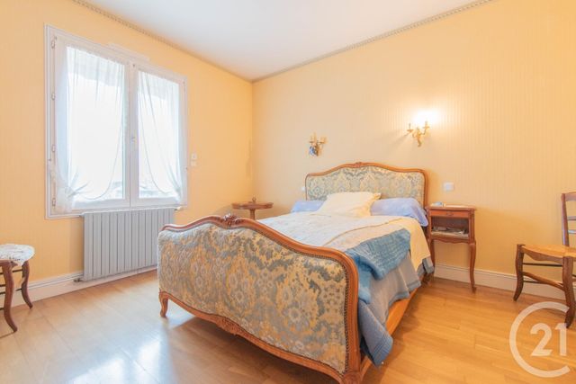 maison à vendre - 5 pièces - 117.52 m2 - SAINTES - 17 - POITOU-CHARENTES - Century 21 Agence De L'Europe