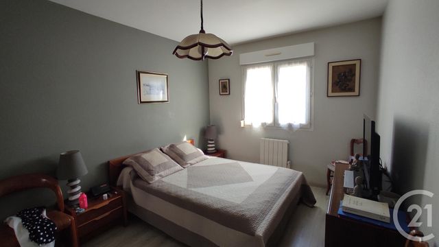 maison à vendre - 4 pièces - 119.6 m2 - SAINTES - 17 - POITOU-CHARENTES - Century 21 Agence De L'Europe