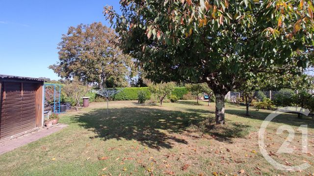 maison à vendre - 4 pièces - 119.6 m2 - SAINTES - 17 - POITOU-CHARENTES - Century 21 Agence De L'Europe