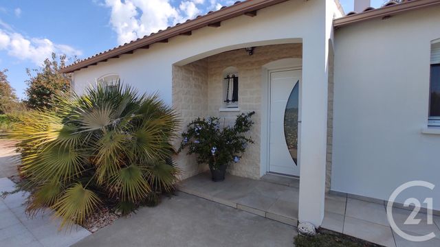 maison à vendre - 4 pièces - 119.6 m2 - SAINTES - 17 - POITOU-CHARENTES - Century 21 Agence De L'Europe