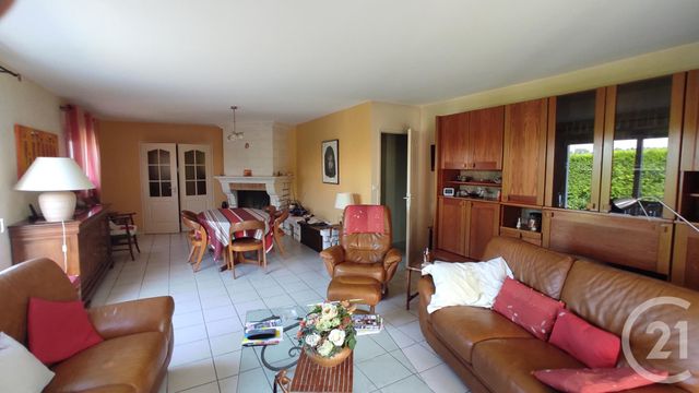 maison à vendre - 4 pièces - 119.6 m2 - SAINTES - 17 - POITOU-CHARENTES - Century 21 Agence De L'Europe