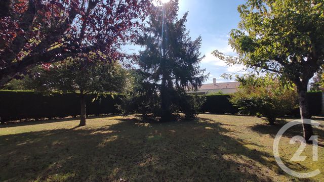 maison à vendre - 4 pièces - 119.6 m2 - SAINTES - 17 - POITOU-CHARENTES - Century 21 Agence De L'Europe