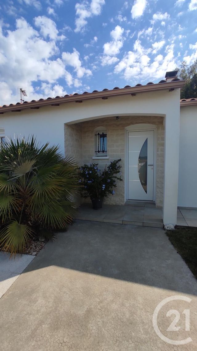 maison à vendre - 4 pièces - 119.6 m2 - SAINTES - 17 - POITOU-CHARENTES - Century 21 Agence De L'Europe