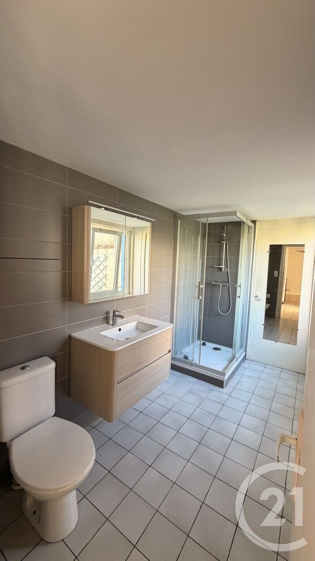 maison à vendre - 2 pièces - 52.63 m2 - SAINTES - 17 - POITOU-CHARENTES - Century 21 Agence De L'Europe