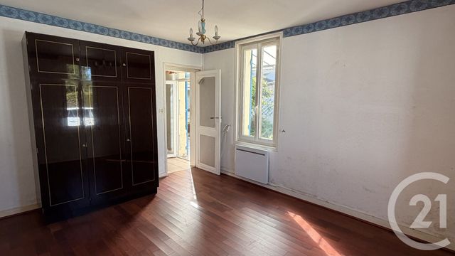 maison à vendre - 2 pièces - 52.63 m2 - SAINTES - 17 - POITOU-CHARENTES - Century 21 Agence De L'Europe