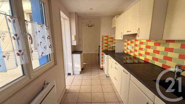 maison à vendre - 2 pièces - 52.63 m2 - SAINTES - 17 - POITOU-CHARENTES - Century 21 Agence De L'Europe