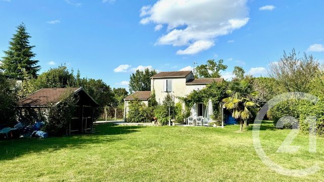 maison à vendre - 5 pièces - 90.15 m2 - FONTCOUVERTE - 17 - POITOU-CHARENTES - Century 21 Agence De L'Europe