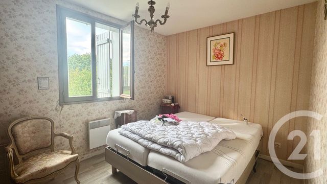 maison à vendre - 5 pièces - 90.15 m2 - FONTCOUVERTE - 17 - POITOU-CHARENTES - Century 21 Agence De L'Europe