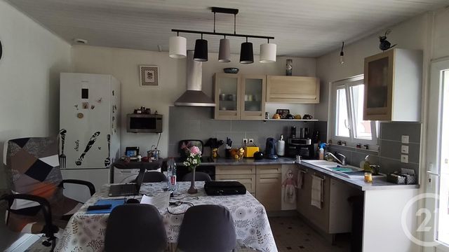 maison à vendre - 4 pièces - 56.0 m2 - SAINTES - 17 - POITOU-CHARENTES - Century 21 Agence De L'Europe