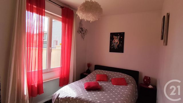 maison à vendre - 4 pièces - 56.0 m2 - SAINTES - 17 - POITOU-CHARENTES - Century 21 Agence De L'Europe