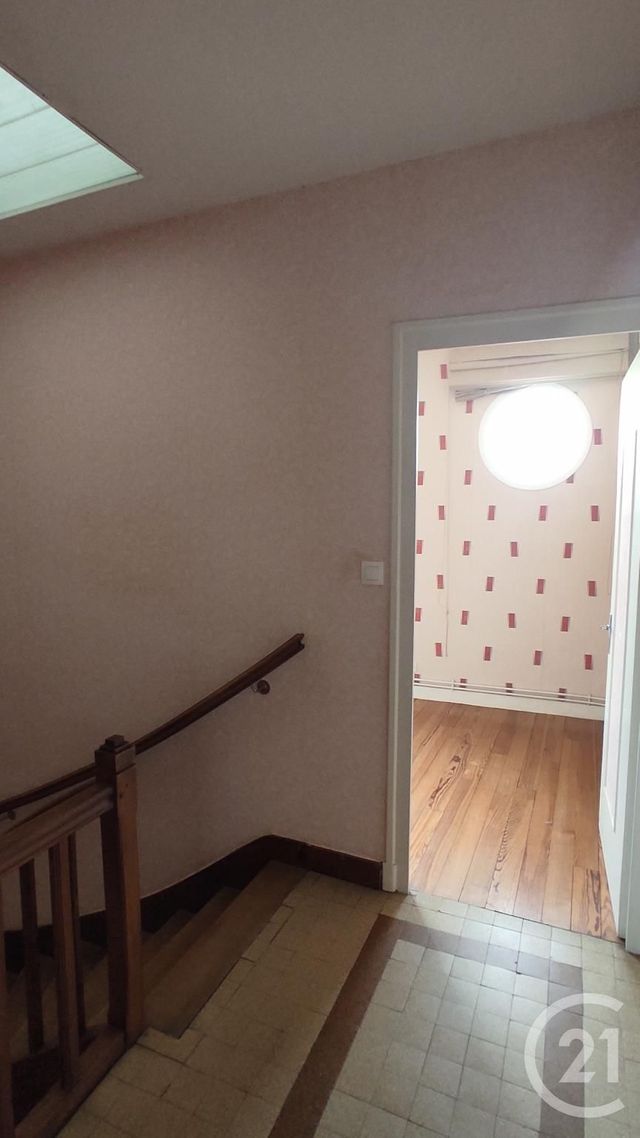 maison à vendre - 8 pièces - 126.0 m2 - SAINTES - 17 - POITOU-CHARENTES - Century 21 Agence De L'Europe