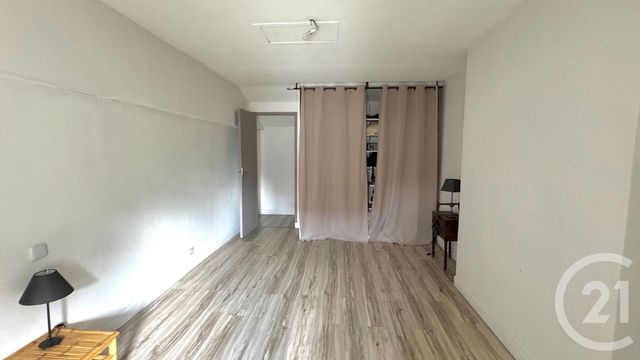 maison à vendre - 6 pièces - 171.0 m2 - CHANIERS - 17 - POITOU-CHARENTES - Century 21 Agence De L'Europe